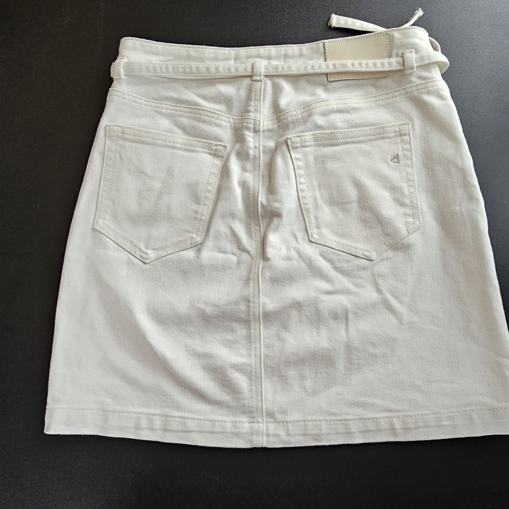 Hidden Jeans Peyton Tie-Waist Mini Skirt in Pearl Wash - Picture 4 of 8
